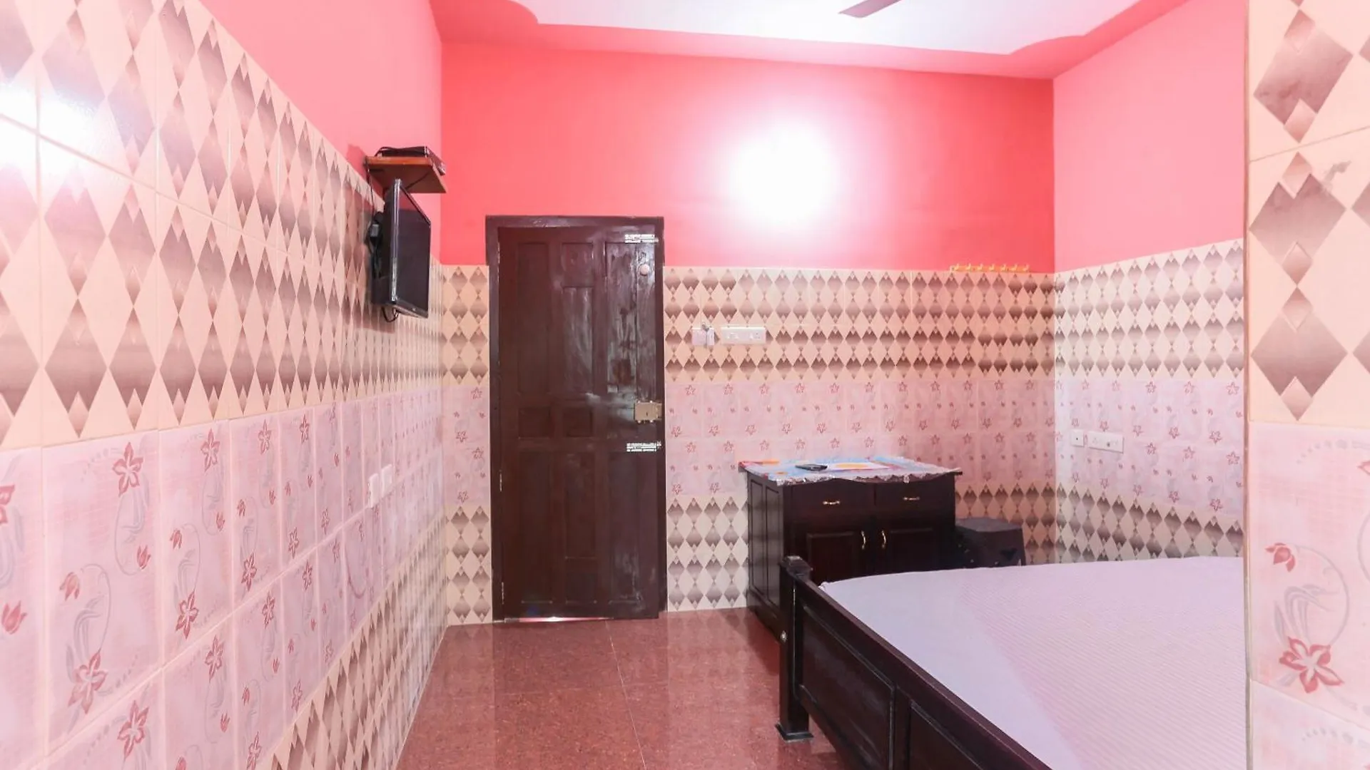 **  Hotel O Sree Bhadra Tourist Home Kollam India